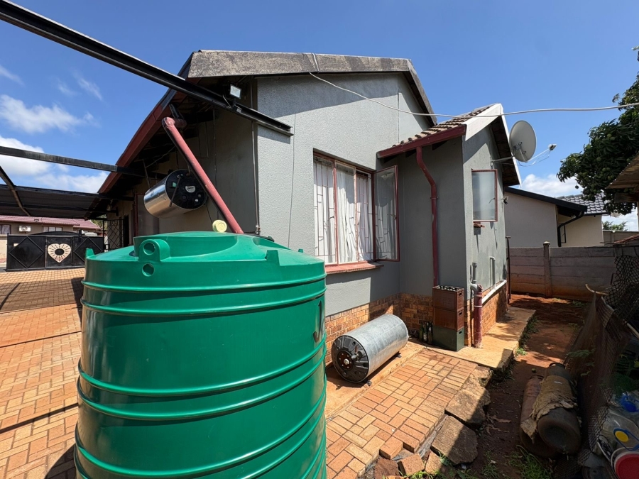 3 Bedroom Property for Sale in Tlhabane North West